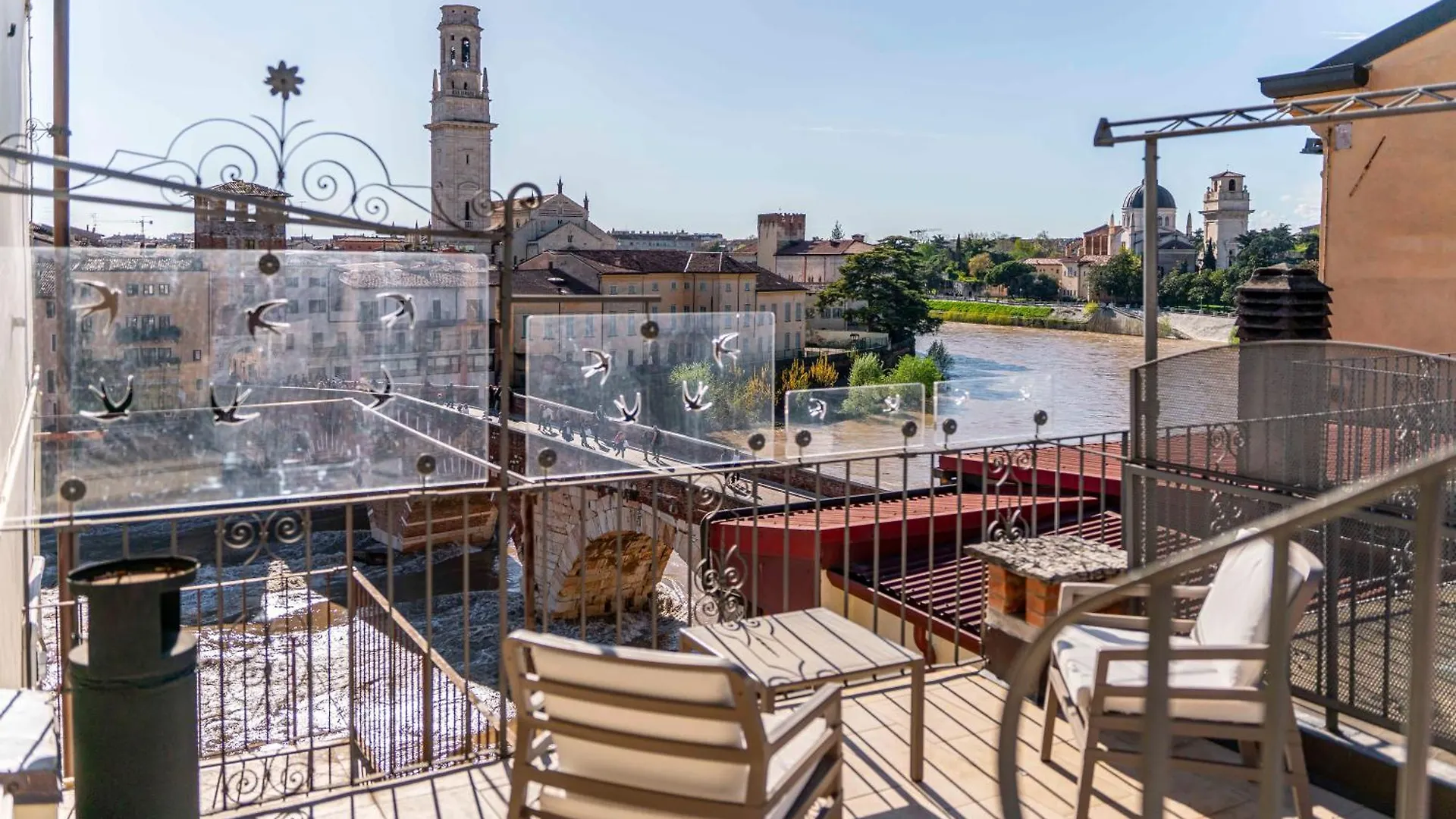 Apartment Residenza Veronica A Ponte Pietra Verona Italy